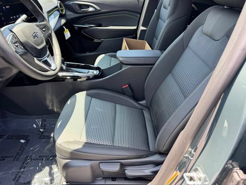 New 2026 Chevrolet Trax LT w/ Driver Confidence Package FWD image 15