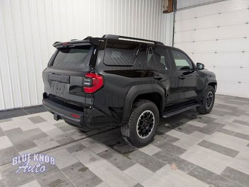 Used 2025 Toyota 4Runner TRD Off-Road AWD/4WD image 4