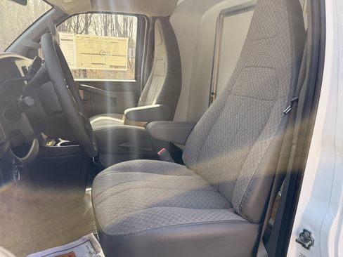 New 2025 GMC Savana 3500 Extended w/ Power Convenience Package image 10