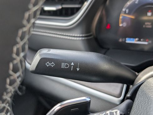 Used 2024 Jeep Grand Cherokee Limited image 56