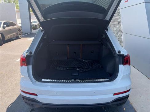 Certified 2025 Audi Q3 2.0T Premium Plus w/ Premium Plus Package image 19