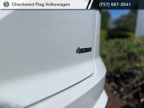 Used 2023 Volkswagen Atlas Cross Sport SE AWD/4WD image 11