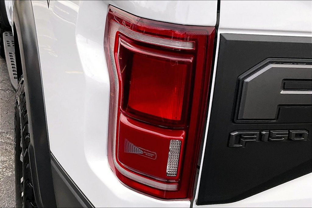 Used 2019 Ford F150 Raptor w/ Equipment Group 802A Luxury AWD/4WD image 29