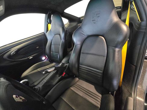 Used 2002 Porsche 911 GT2 RWD image 5