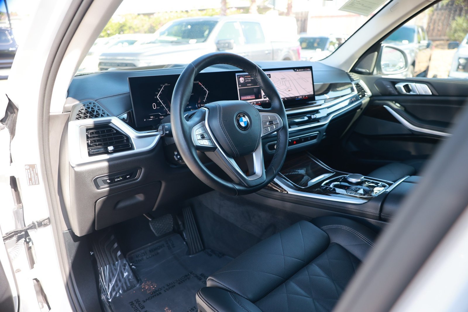 Used 2026 BMW X7 xDrive40i AWD/4WD image 17