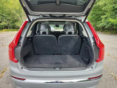 Certified 2025 Volvo XC90 B5 Core w/ Climate Package AWD/4WD image 37