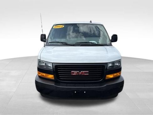 Used 2023 GMC Savana 2500 Extended w/ Driver Convenience Package RWD image 2