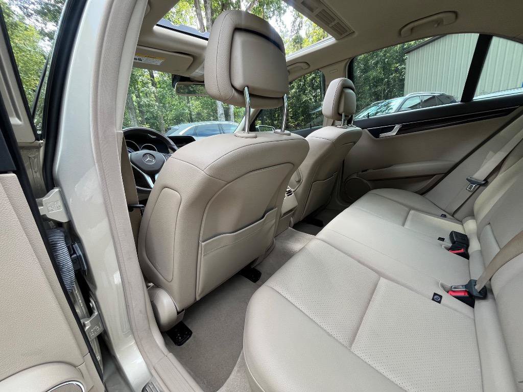 Used 2012 Mercedes-Benz C 300 4MATIC Sedan image 32