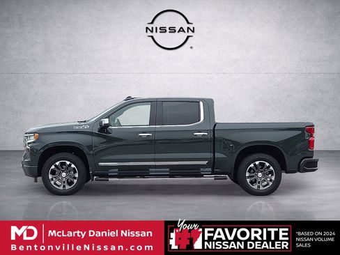 Used 2026 Chevrolet Silverado 1500 High Country w/ Technology Package AWD/4WD image 3