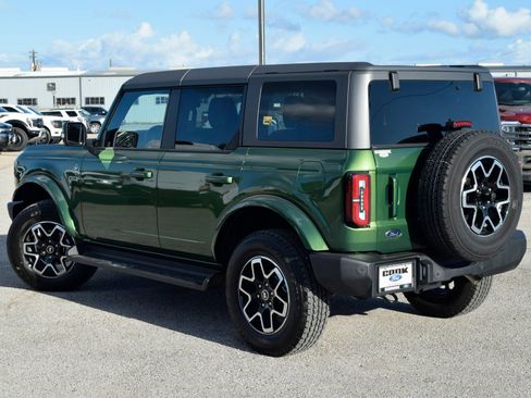 New 2025 Ford Bronco Outer Banks image 4