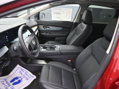 Used 2025 Nissan Murano SL AWD/4WD image 11