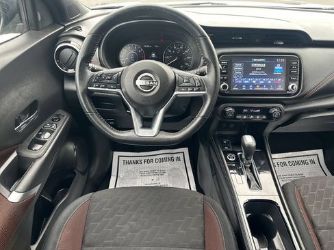 Used 2023 Nissan Kicks SR FWD image 25