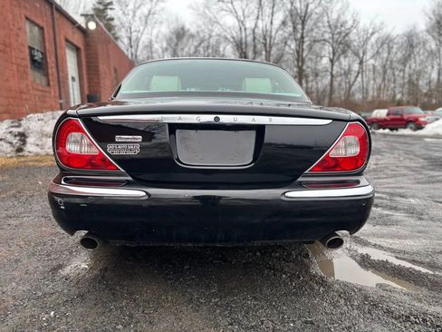 Used 2005 Jaguar XJ8 L RWD image 5
