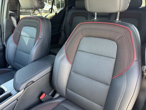 Used 2024 Chevrolet Equinox EV RS image 20