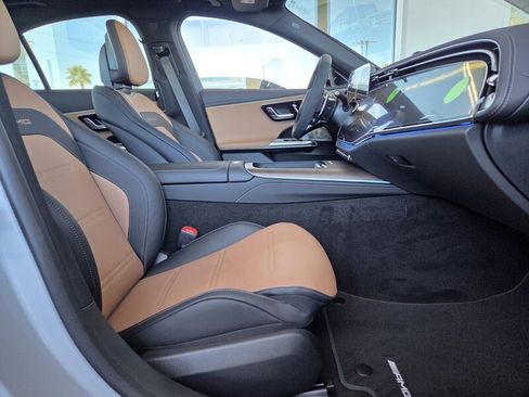 New 2026 Mercedes-Benz E 53 AMG e 4MATIC Sedan image 17