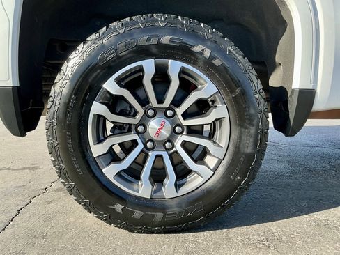 Used 2020 GMC Sierra 1500 AT4 w/ AT4 Premium Package image 22