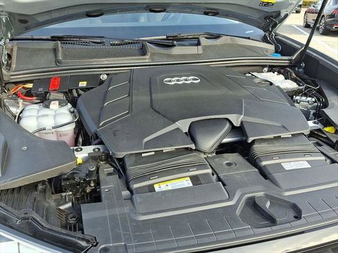 Certified 2023 Audi Q8 Premium image 29