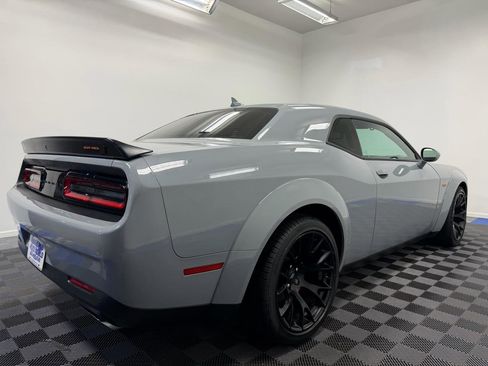 Used 2022 Dodge Challenger R/T Scat Pack RWD image 11