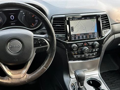 Used 2021 Jeep Grand Cherokee Laredo X AWD/4WD image 31