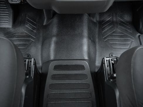 Certified 2023 Ford Transit 250 Low Roof w/ Exterior Upgrade Package image 32