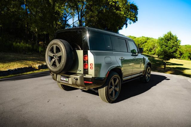 Used 2023 Land Rover Defender 110 X-Dynamic SE AWD/4WD image 5