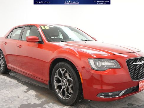 Used 2016 Chrysler 300 S image 1