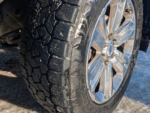 Used 2018 Ford F150 Lariat w/ Equipment Group 502A Luxury image 20