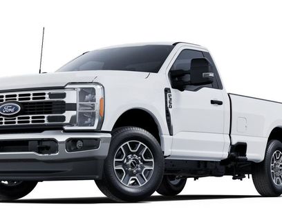 New 2025 Ford F350 XLT w/ 360-Degree Camera Package