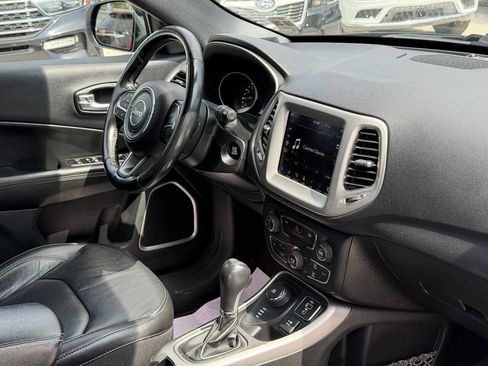 Used 2021 Jeep Compass Latitude AWD/4WD image 8