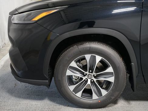 New 2026 Toyota Highlander XLE AWD/4WD image 5