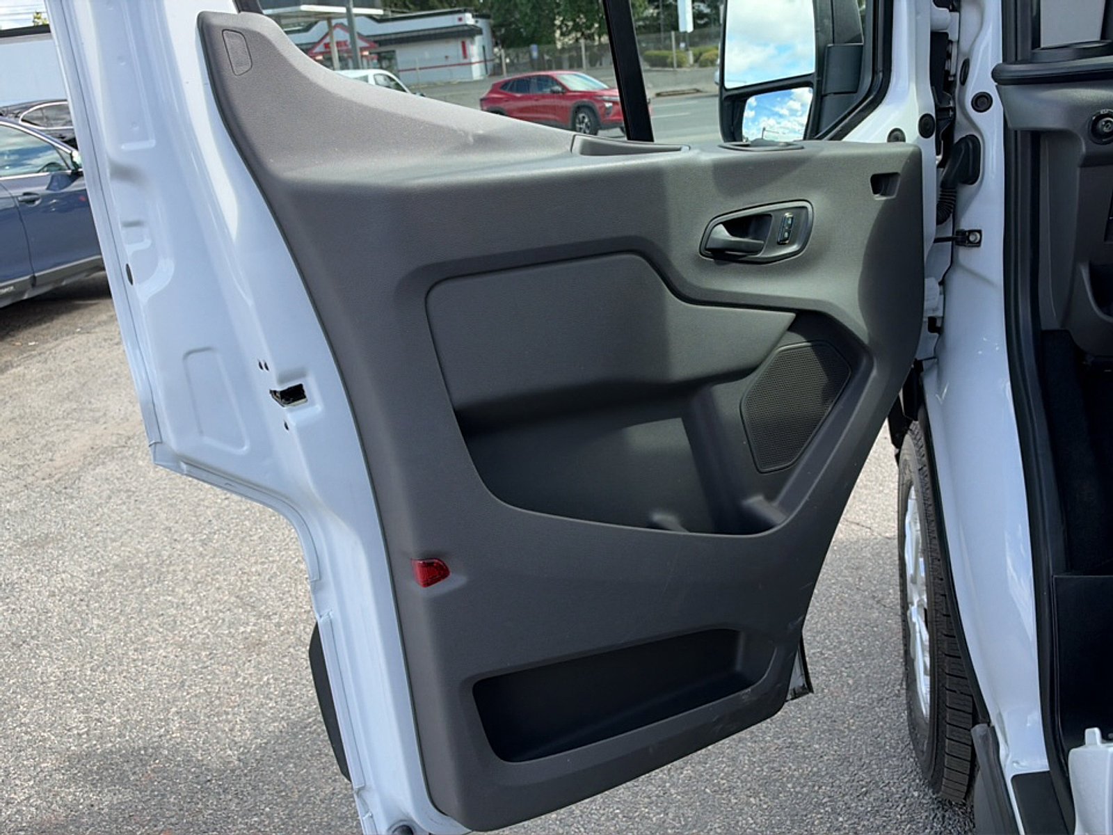 Used 2025 Ford Transit 350 XLT RWD image 16
