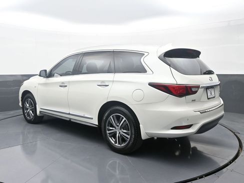 Used 2019 INFINITI QX60 Luxe w/ Essential Package image 5