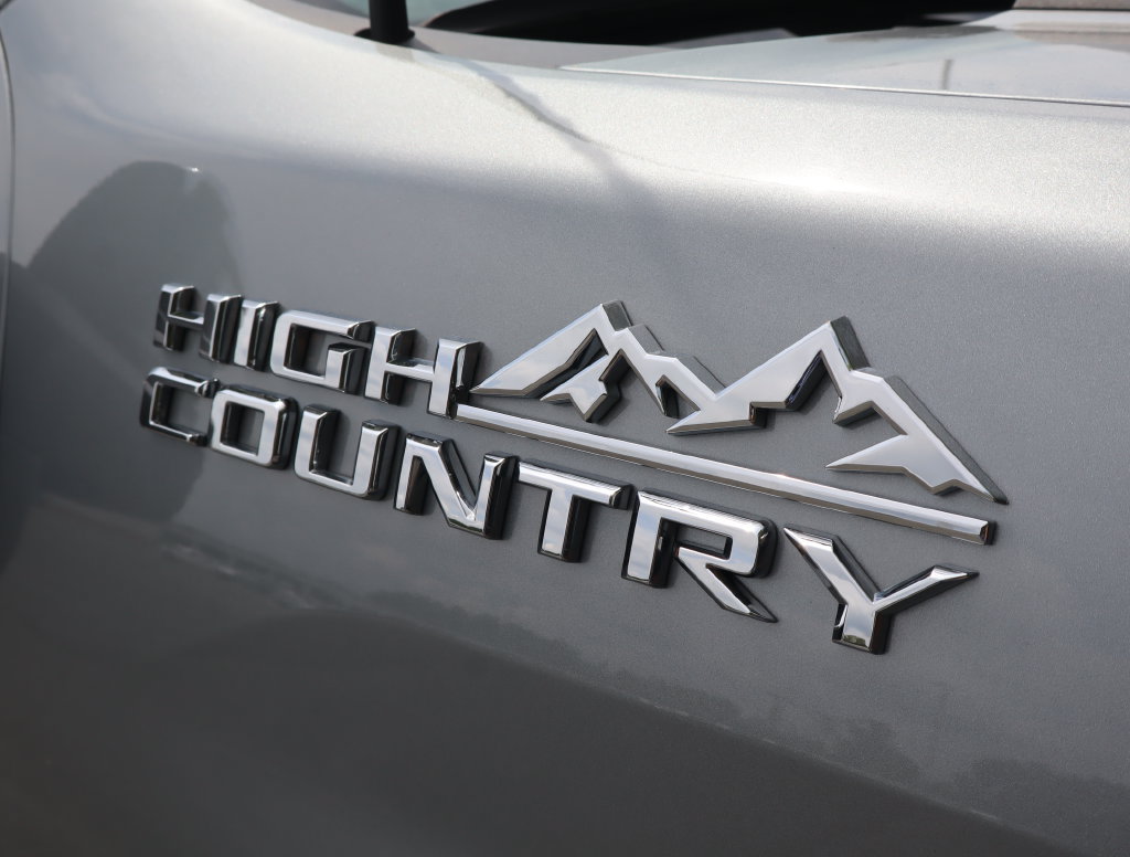 Certified 2025 Chevrolet Silverado 2500 High Country w/ Technology Package AWD/4WD image 57