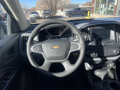 Used 2021 Chevrolet Colorado W/T w/ Custom Special Edition image 18