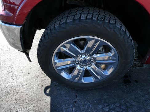 Used 2019 Ford F150 Lariat w/ Equipment Group 502A Luxury image 10