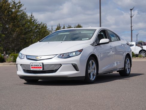 Used 2017 Chevrolet Volt LT w/ Comfort Package FWD image 7