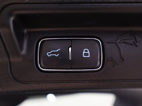 Used 2023 Ford Explorer XLT w/ Equipment Group 202A image 19