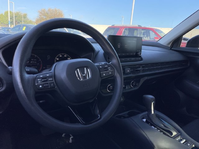 Used 2024 Honda HR-V LX image 9
