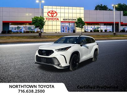 Used 2023 Toyota Highlander XSE