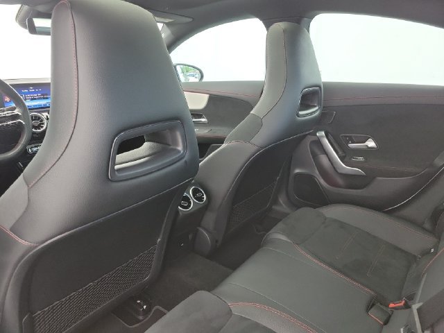 Used 2024 Mercedes-Benz CLA 250 4MATIC image 13
