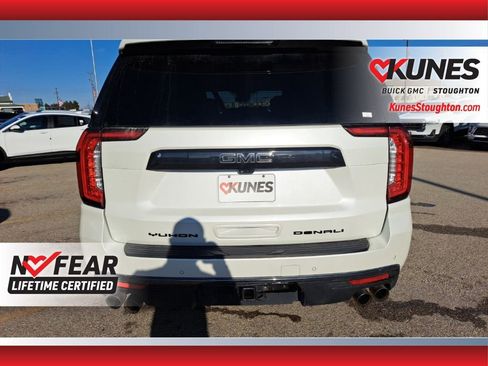 Used 2023 GMC Yukon Denali Ultimate w/ LPO, Floor Liner Package image 9