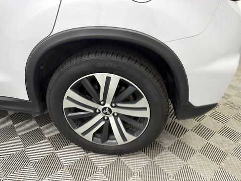 Used 2024 Mitsubishi Outlander Sport SE AWD/4WD image 19