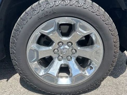 Used 2019 RAM 1500 Big Horn AWD/4WD image 17