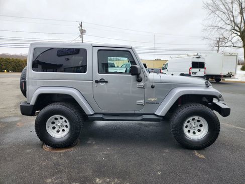 Used 2013 Jeep Wrangler Sahara w/ Dual Top Group image 18