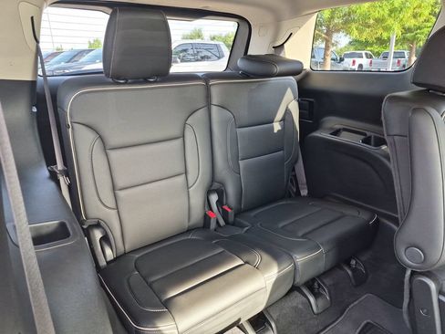 Used 2021 GMC Acadia Denali w/ Denali Technology Package FWD image 37