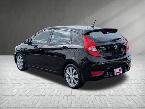 Used 2013 Hyundai Accent SE image 5