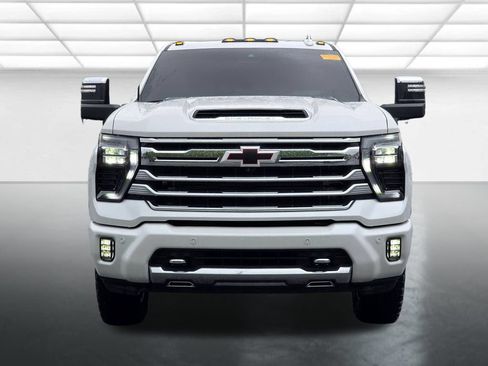 Used 2025 Chevrolet Silverado 2500 High Country w/ High Country Premium Package AWD/4WD image 14