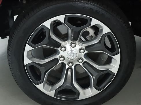 Used 2023 RAM 1500 Limited AWD/4WD image 41