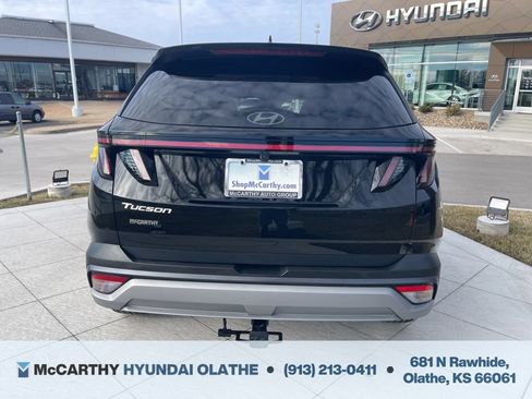 Used 2025 Hyundai Tucson SEL FWD image 17