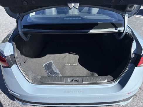 New 2025 Nissan Sentra SR w/ SR Premium Package FWD image 19